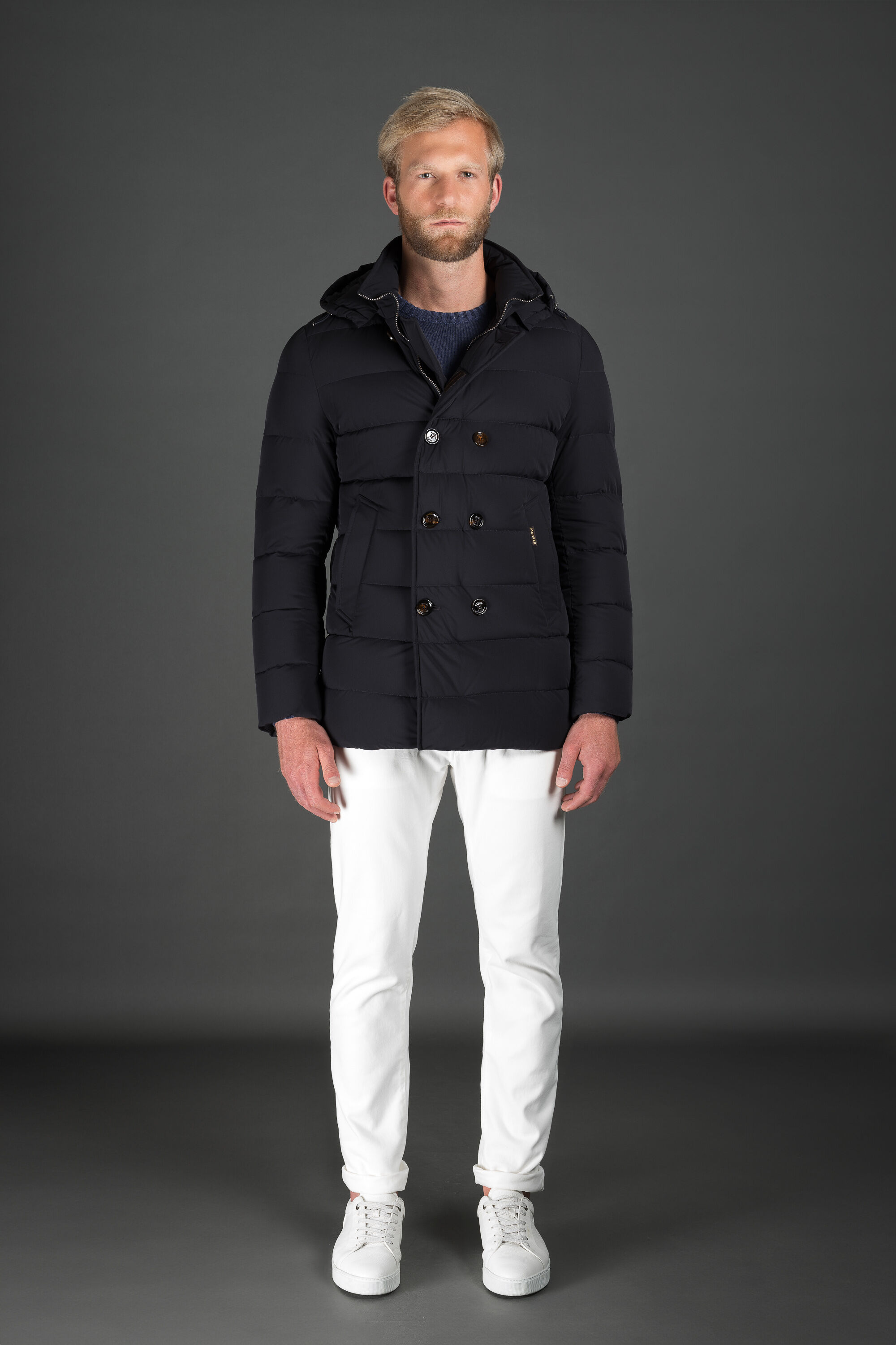 Moorer Quilted Double-breasted Jacket In Black