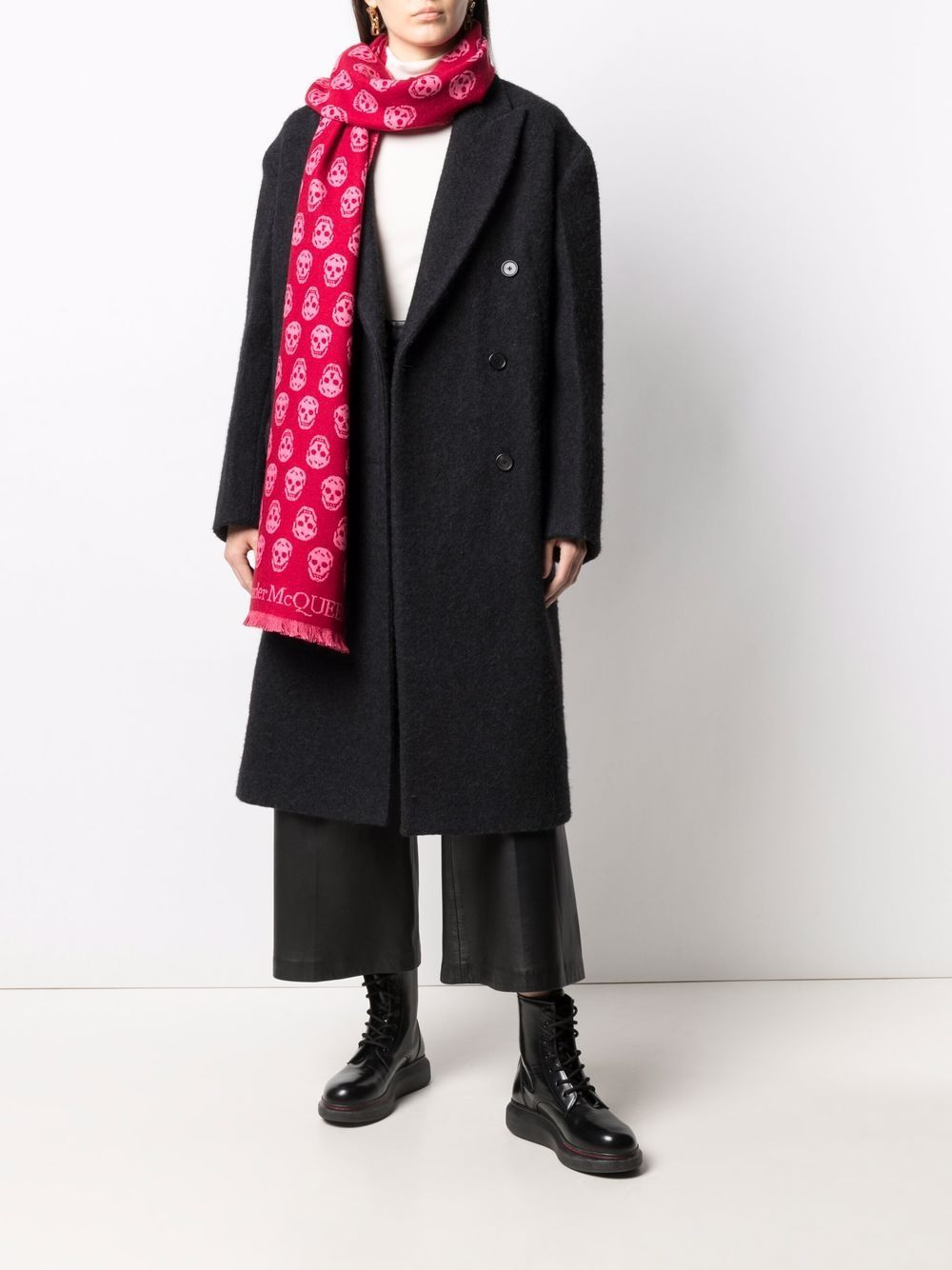 Alexander Mcqueen Reversible Skull-jacquard Wool Scarf In Red