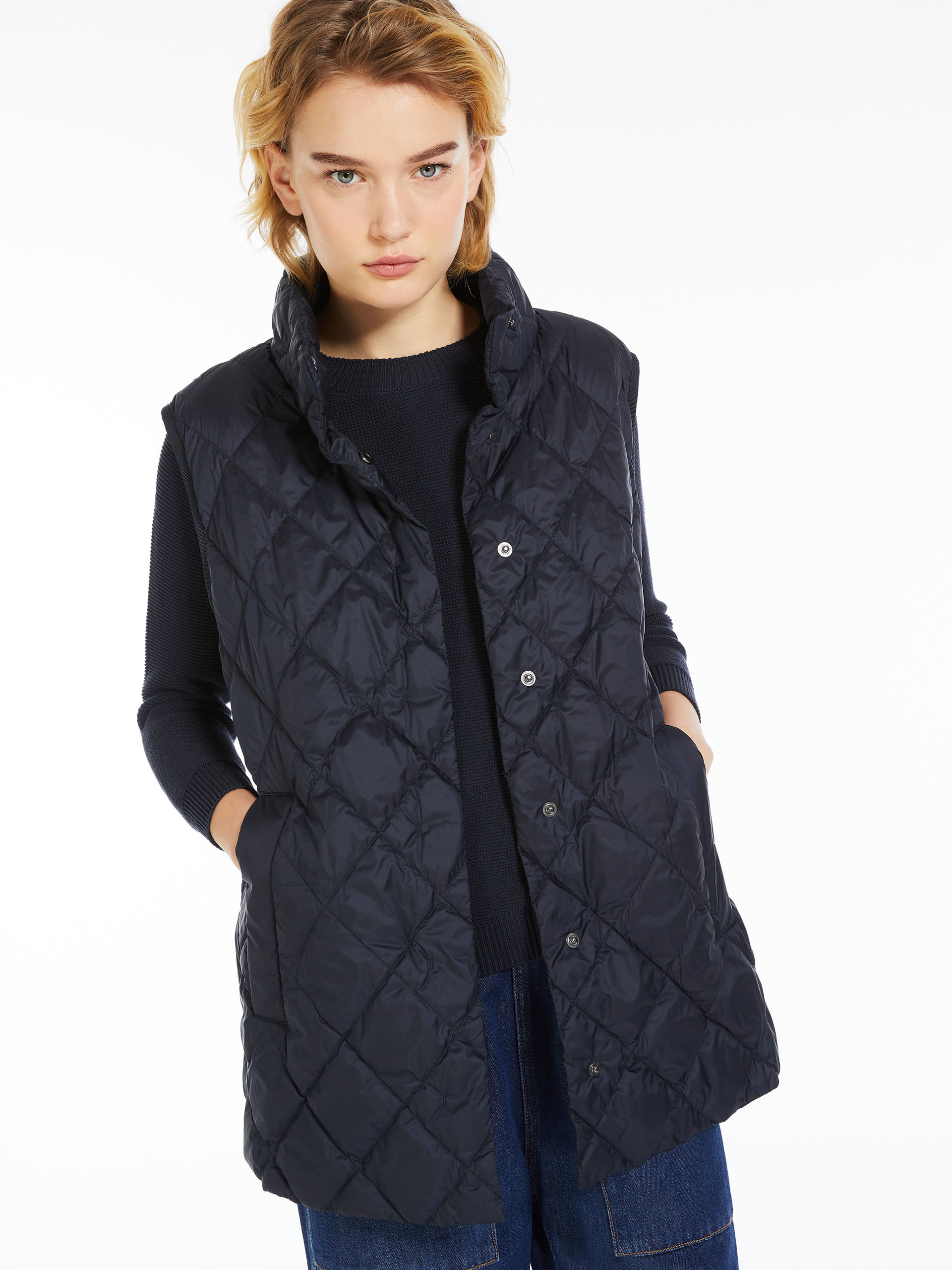 Weekend Max Mara Waterproof Quilted Vest In Black