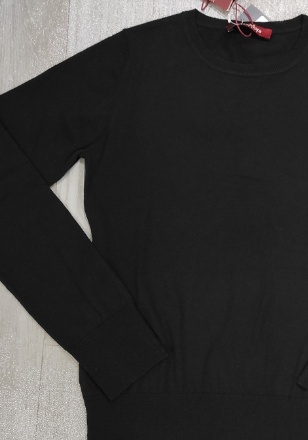 Max Mara Round-neck Pullover In Black