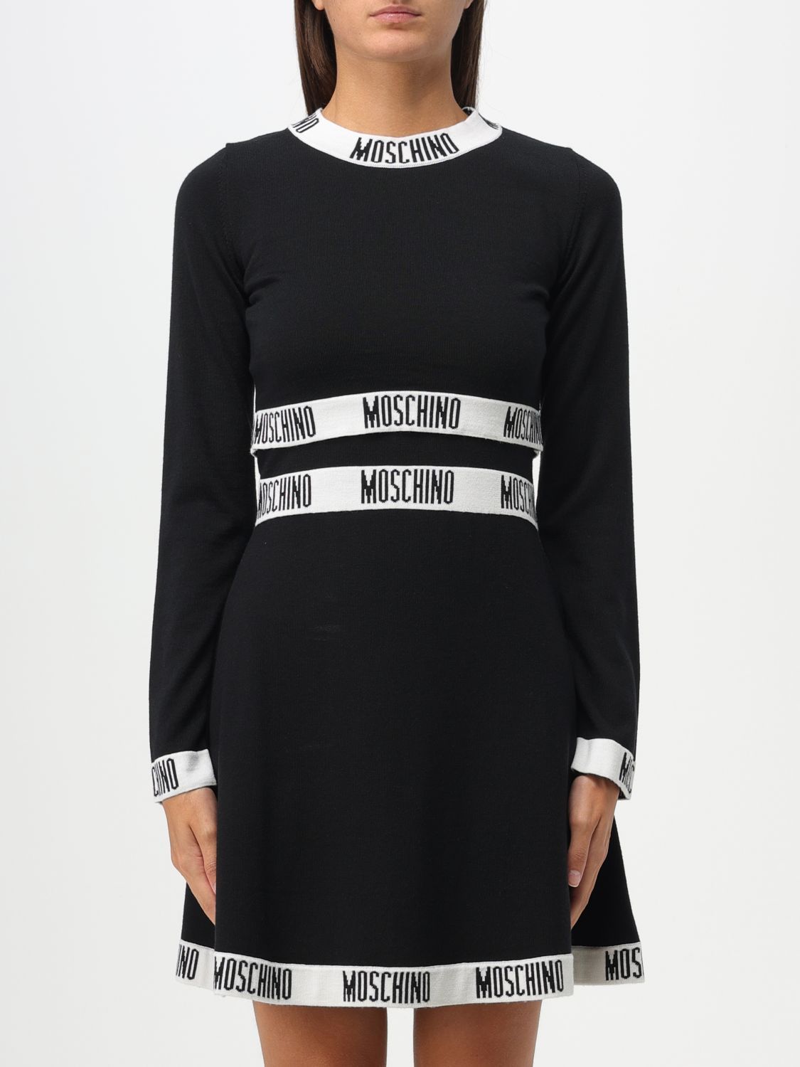 Moschino Long-sleeved Round Neck Sweater In Black