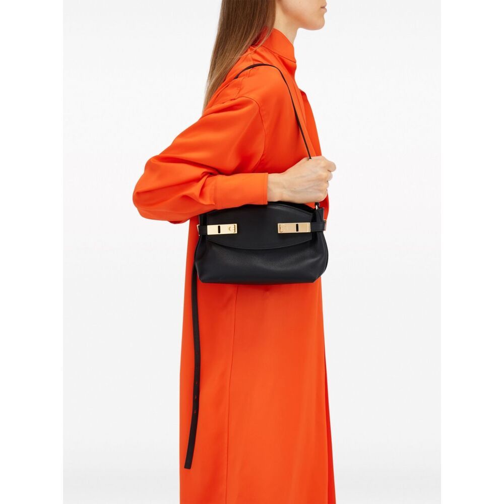 Ferragamo Hug Shoulder Bag In Black