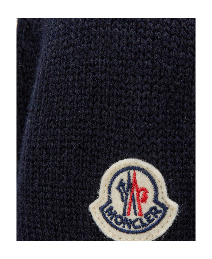 Moncler Logo-intarsia Padded Jacket In Black