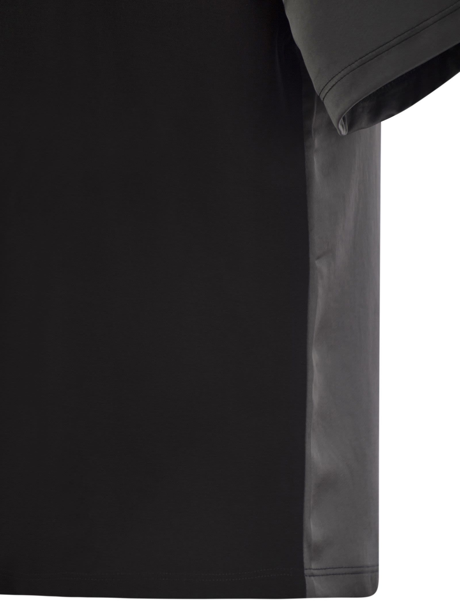 Weekend Max Mara Short-sleeved T-shirt In Black