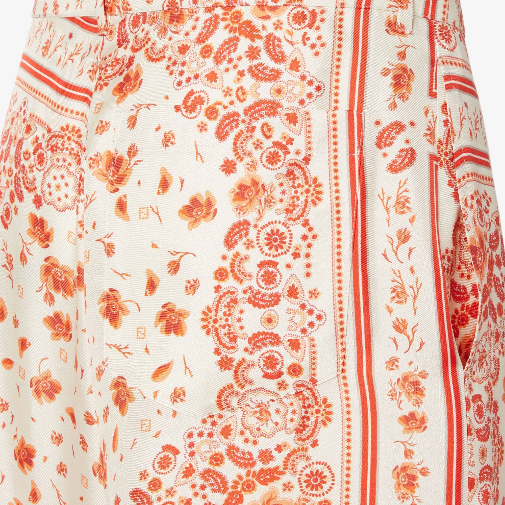 Fendi Bandana-print Silk Shorts In Multi
