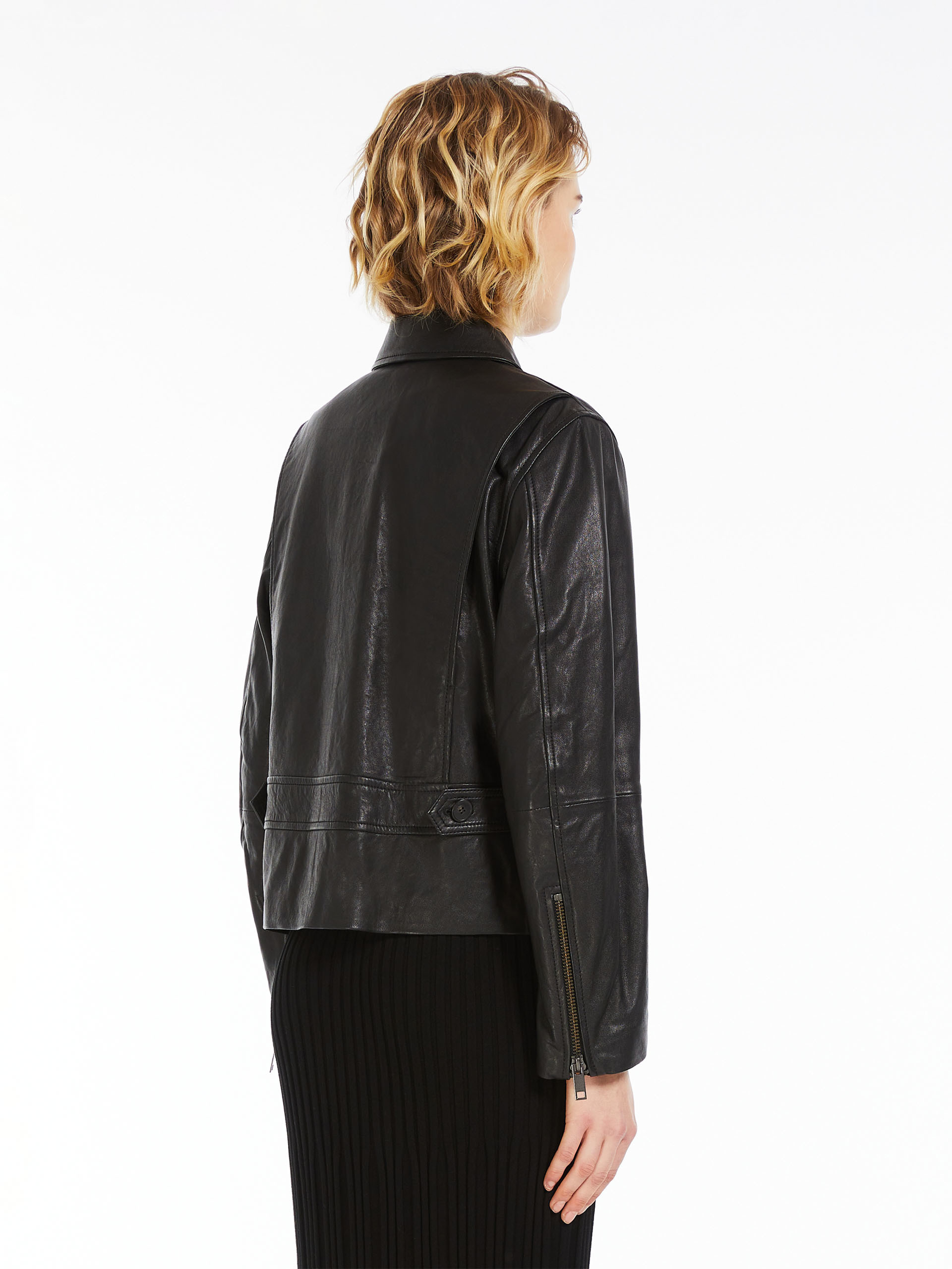 Weekend Max Mara Pocket Details Leather Jacket In Black