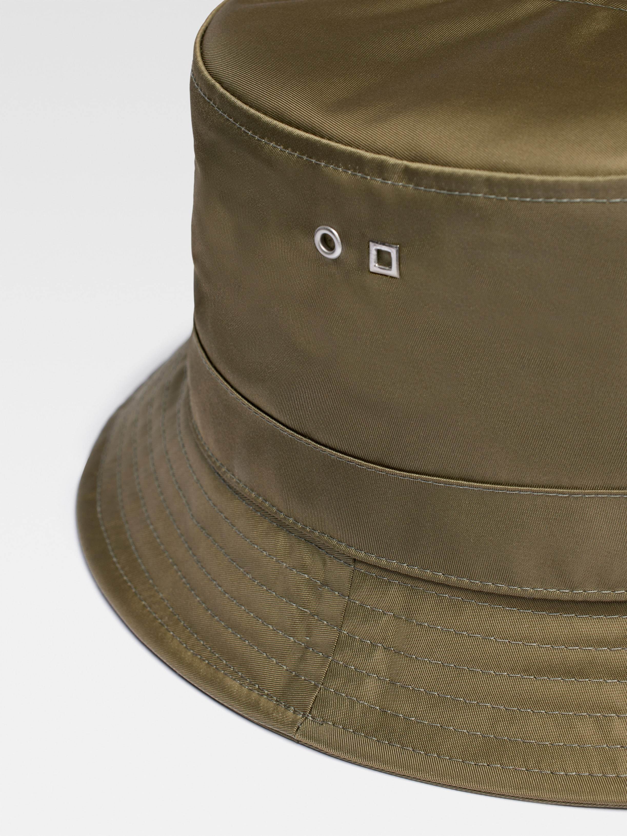 Jacquemus Le Bob Ovalie Bucket Hat In Green