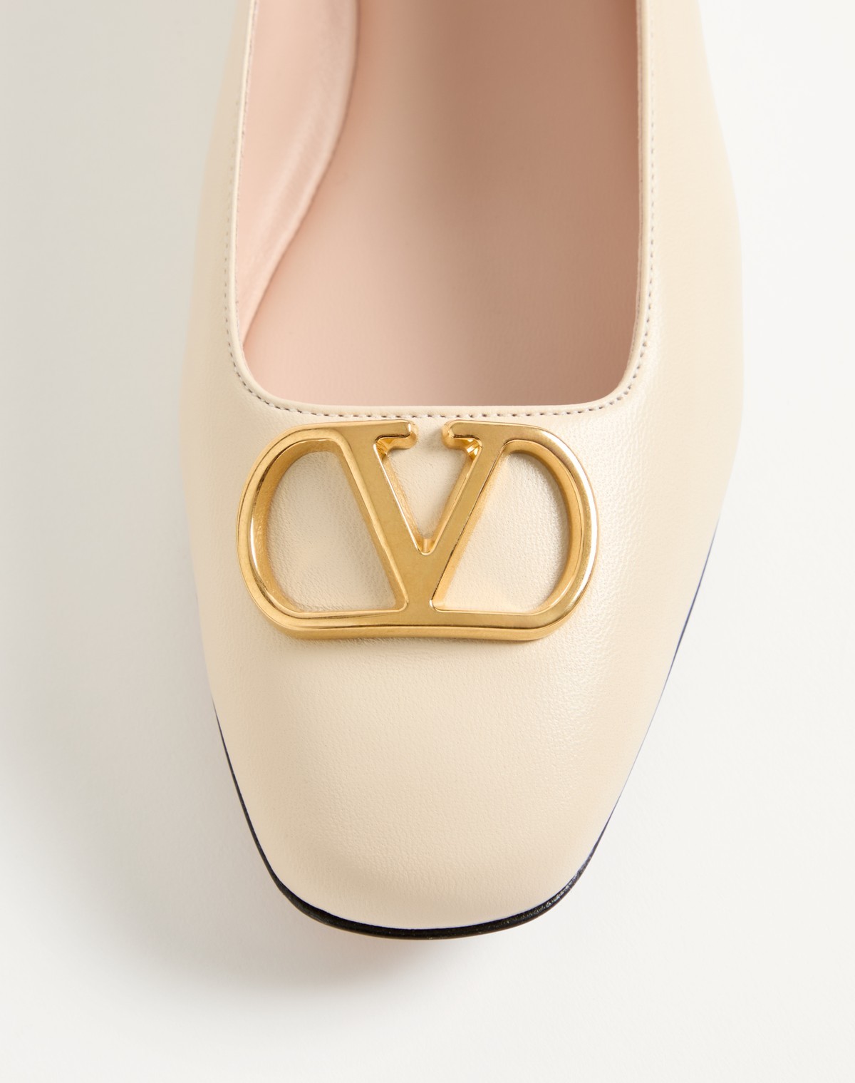 Valentino Garavani Vlogo White Lamb Leather Goat Leather Classic Ballet Flats In Neutral