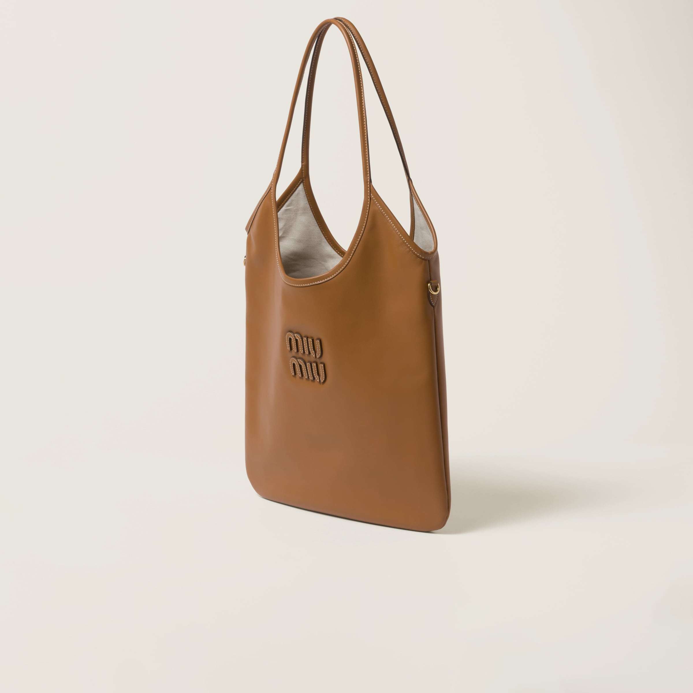 Miu Miu Ivy Shopper Mit Logo-applikation In Brown