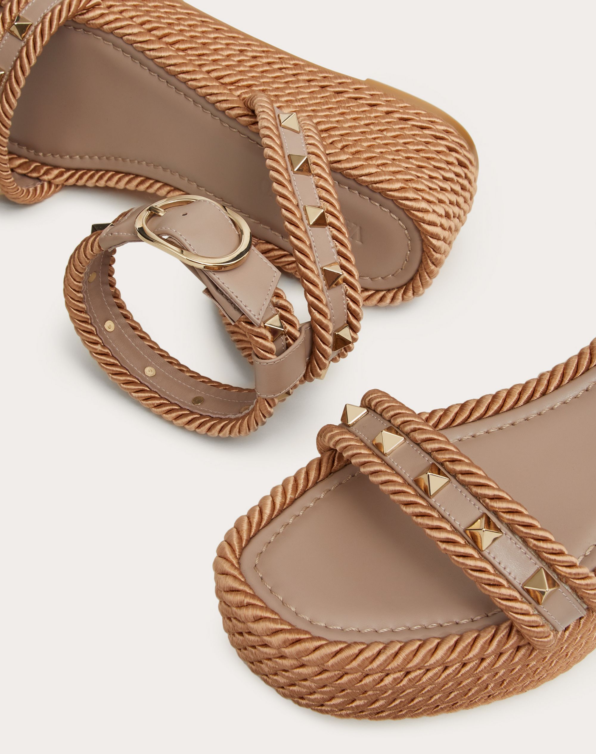 Valentino Leather Sandals In Nude