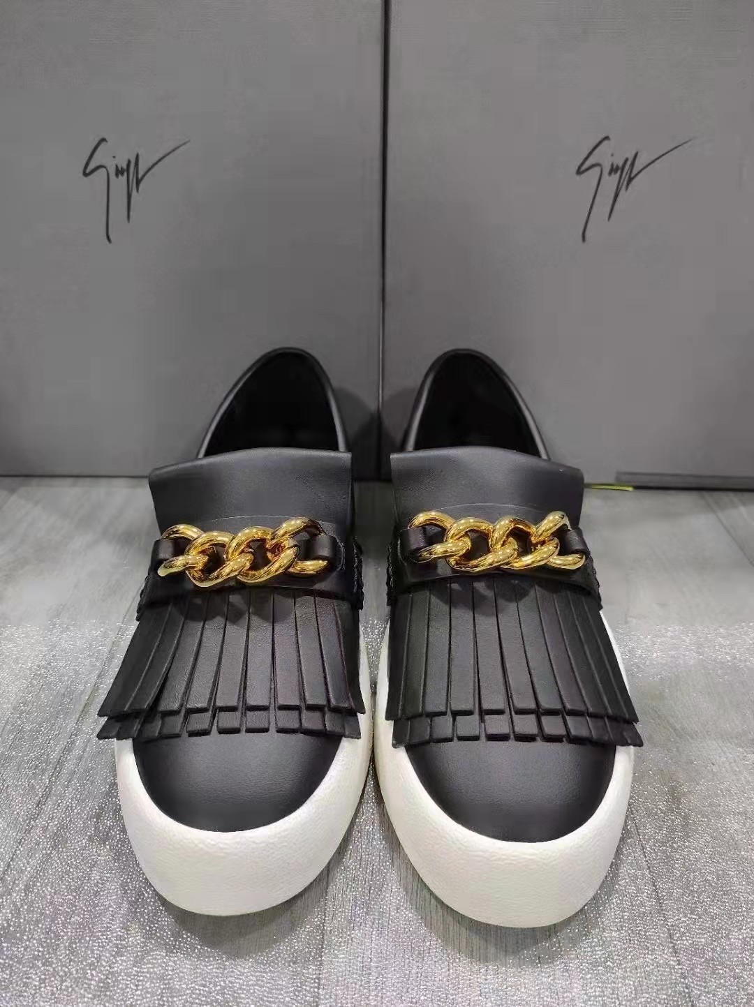 Shop Giuseppe Zanotti Chain Casual Sports Shoes In Black