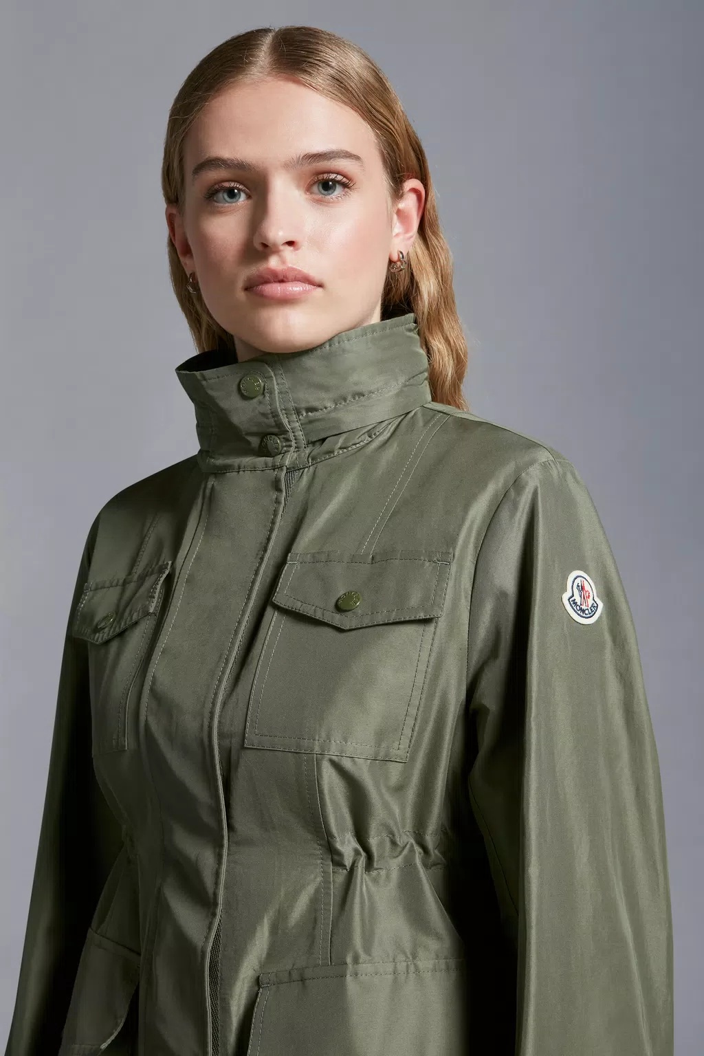 Moncler Ilo Concealed-hood Jacket In Green