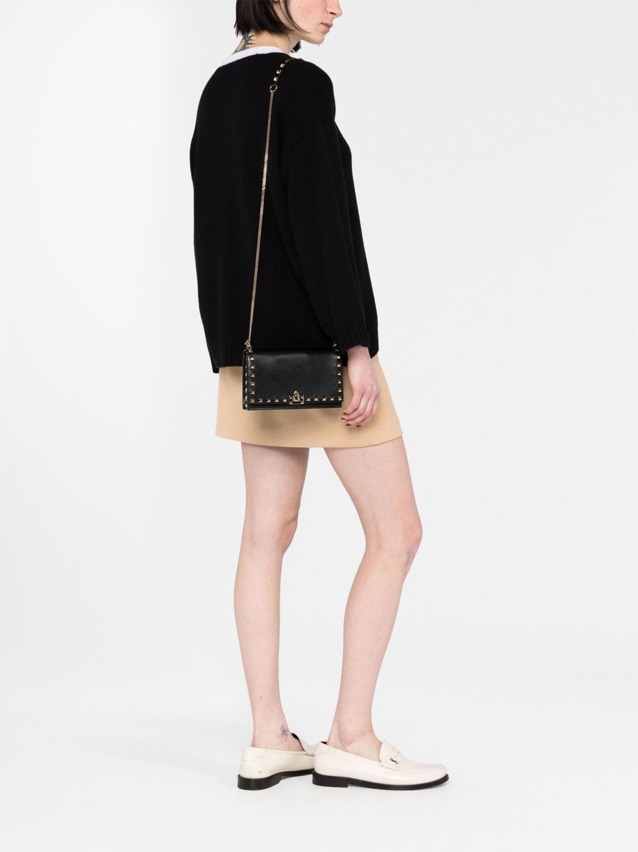 Valentino Rockstud Wallet-on-chain In Black