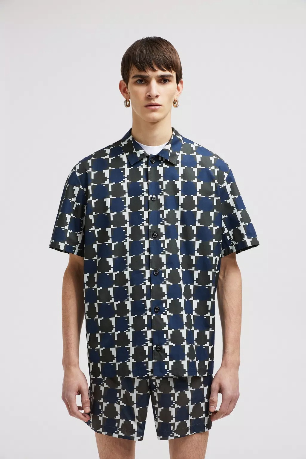 Moncler All-over Patterned Short-sleeved Shirt In Multicolor