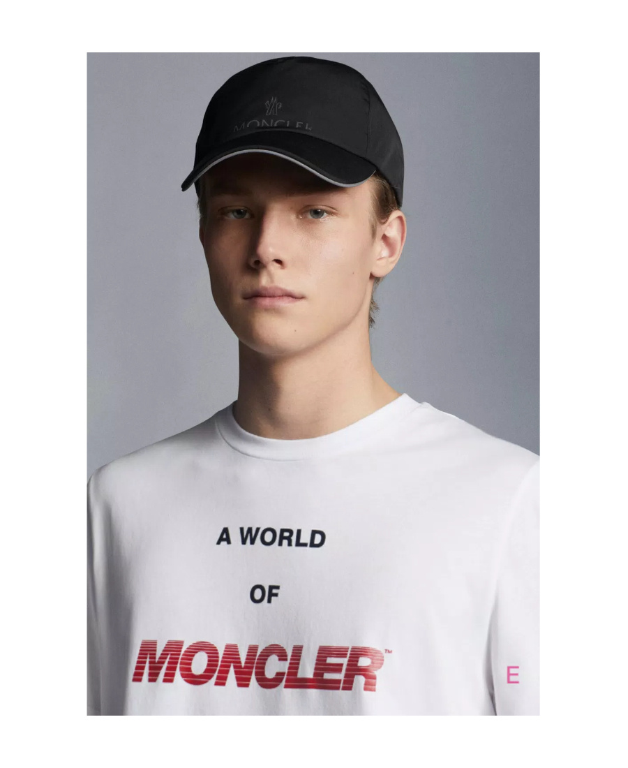 Moncler Logo Print T-shirt In White