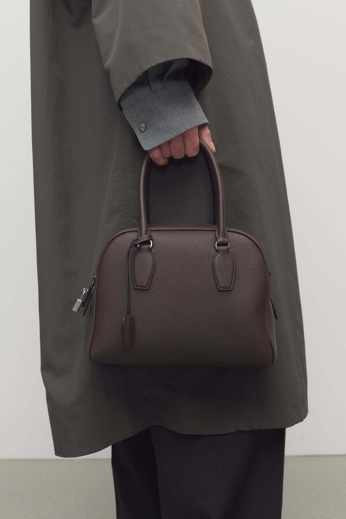 The Row India 10.00 Handbag In Brown