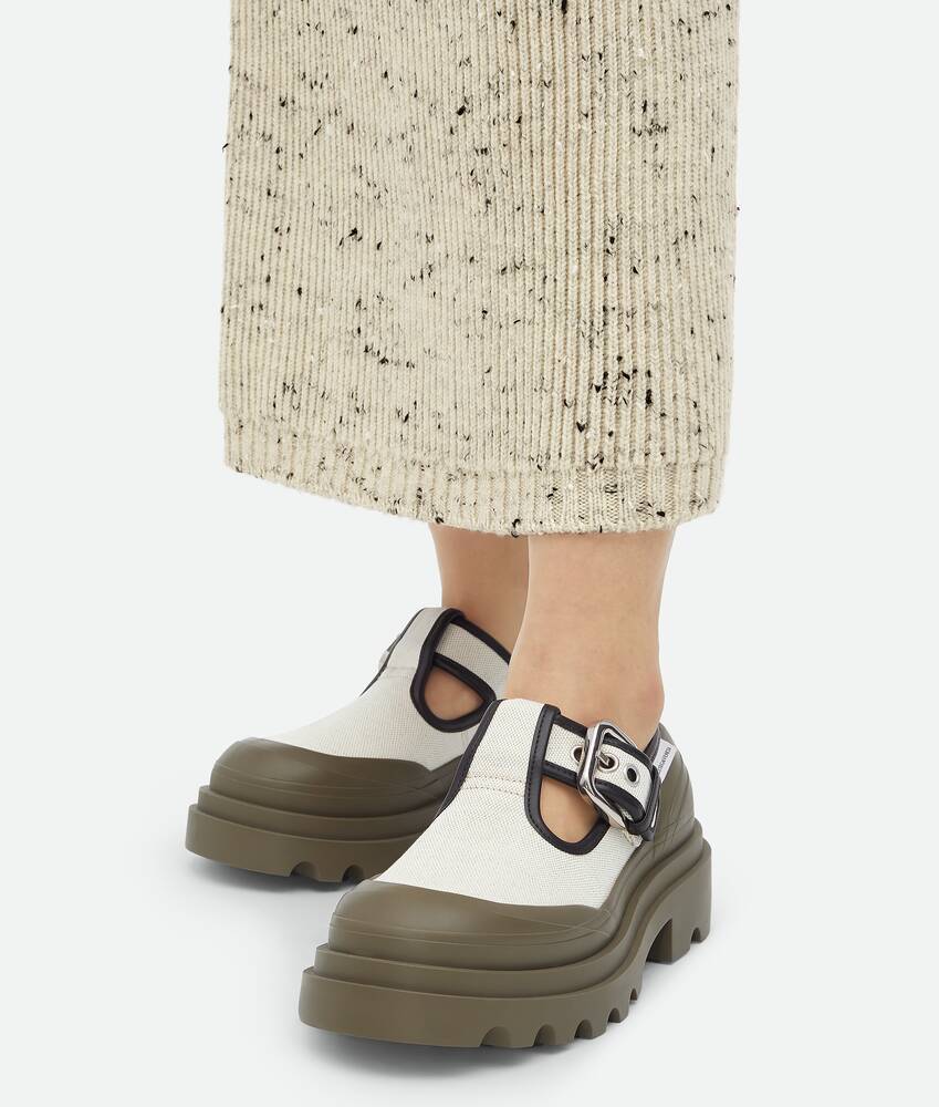 Bottega Veneta Trek Round-headed Mary Jane Flats In Green