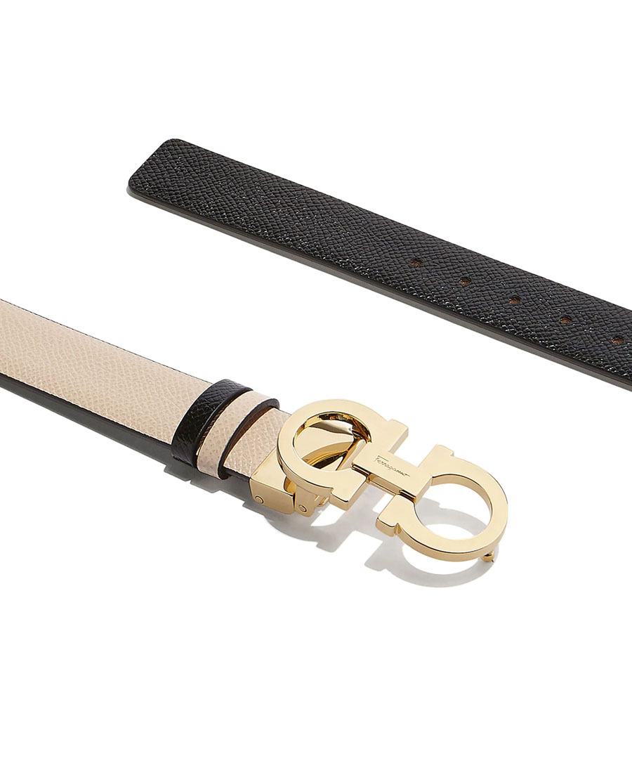 Ferragamo Gancini Textured Buckle Belt In Nude