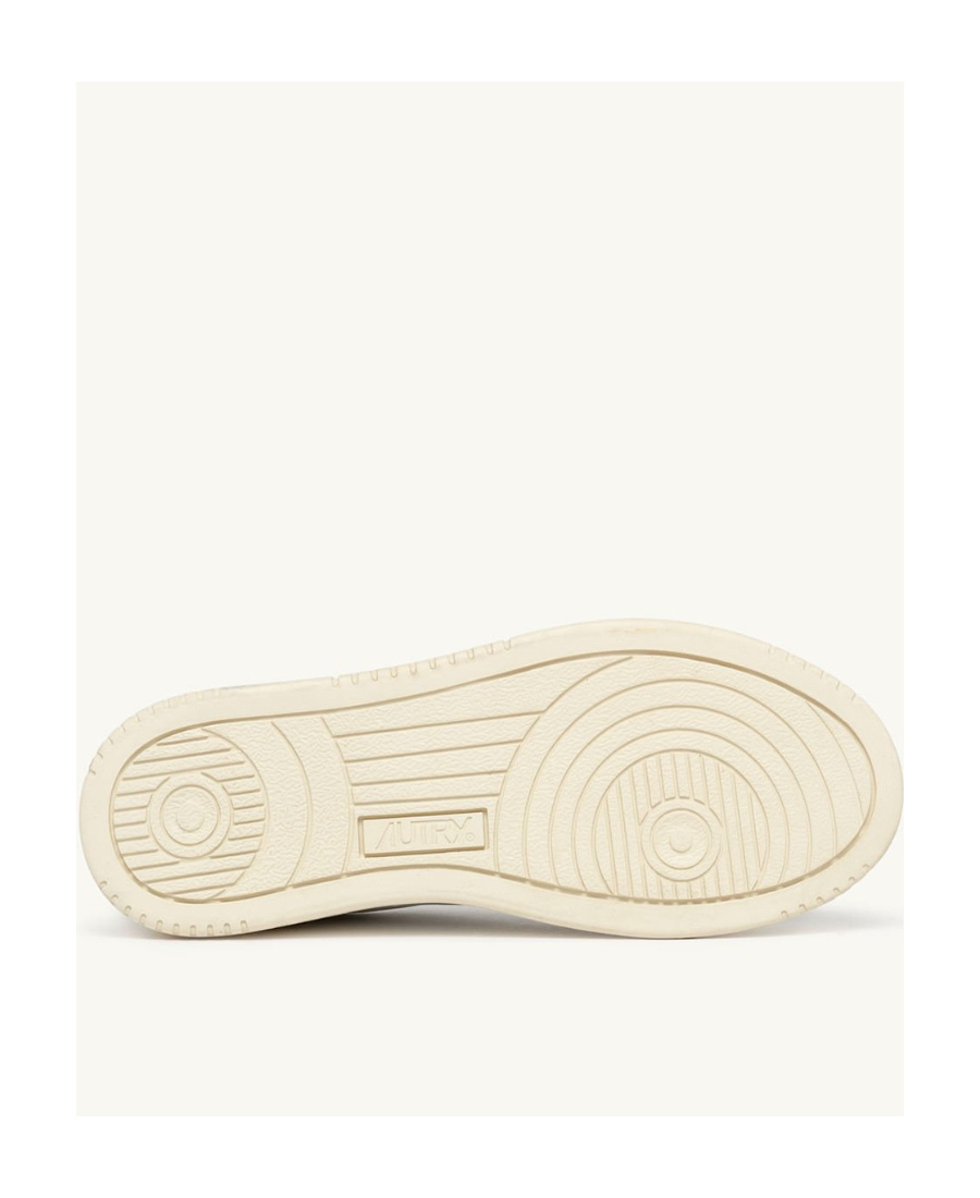 Autry 'medalist' White Low Top Sneakers With Logo Detail In Leather Man In White