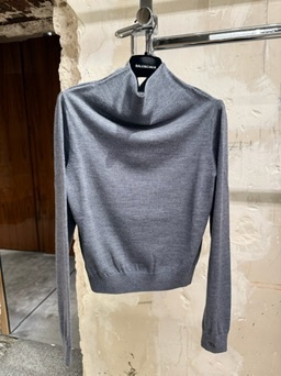 Balenciaga Long-sleeved Sweater In Gray