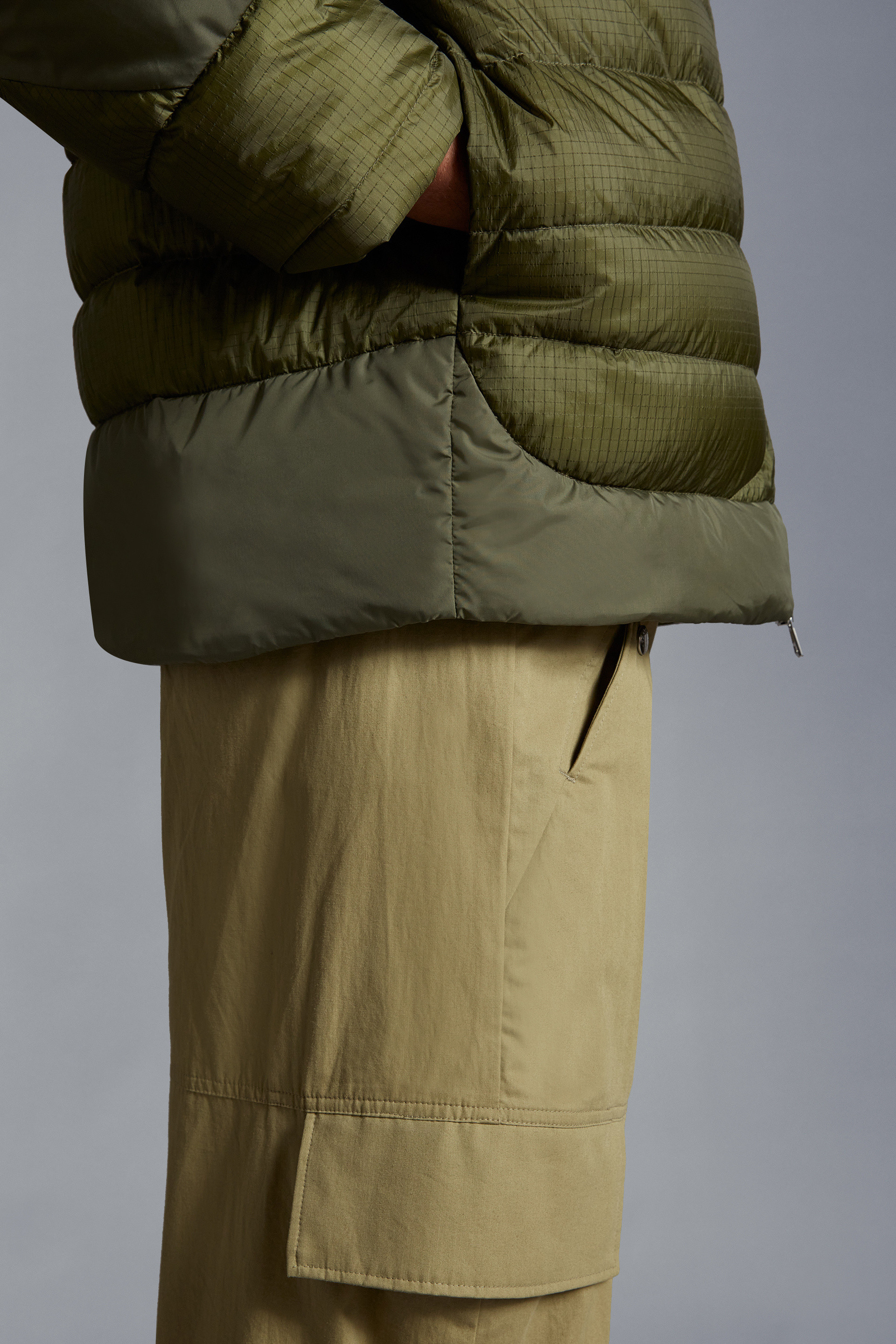 Moncler Gloas Quilted Puffer Jacket In Green