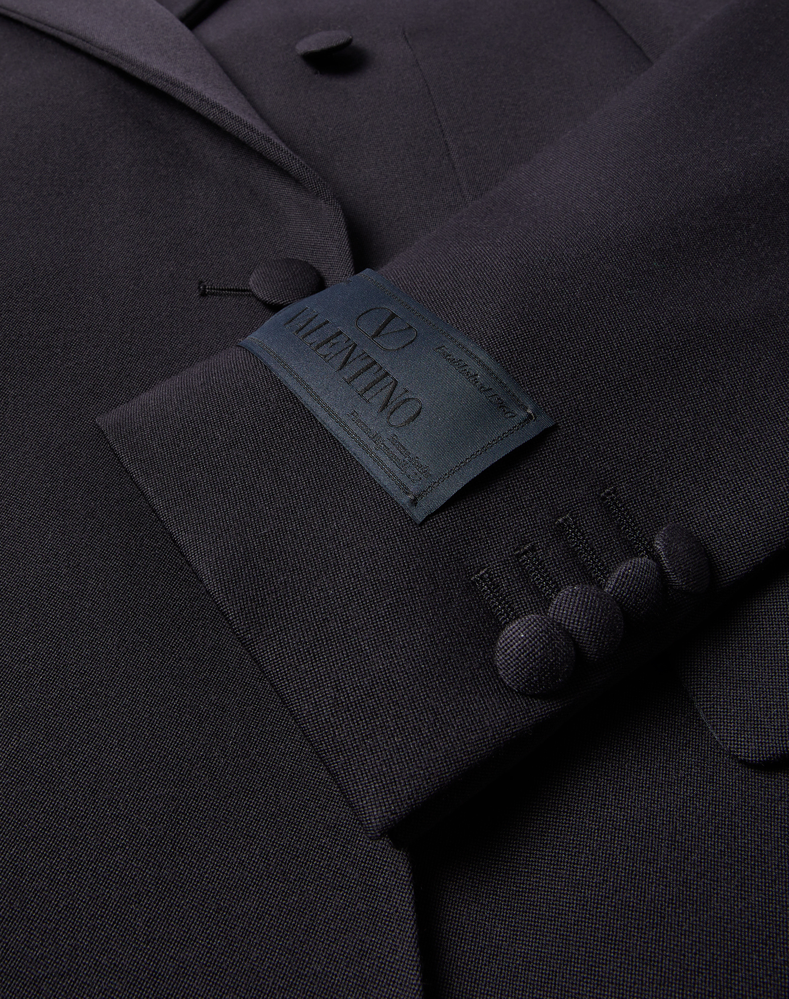 Valentino Sartorial Double-breasted Jacket In Black