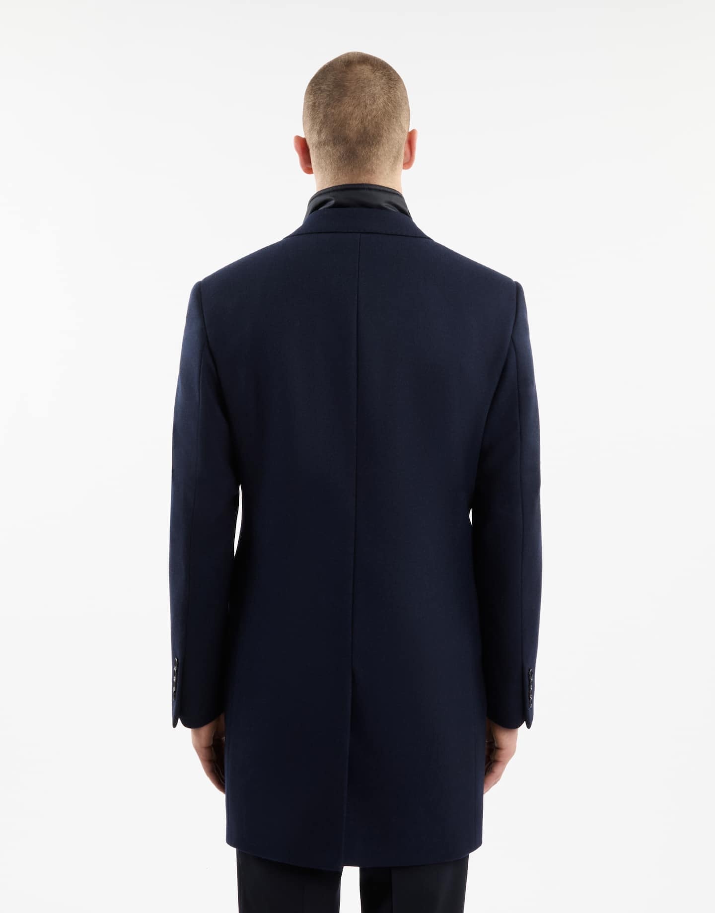 Fay Long-sleeved Single-breasted Coat In Black