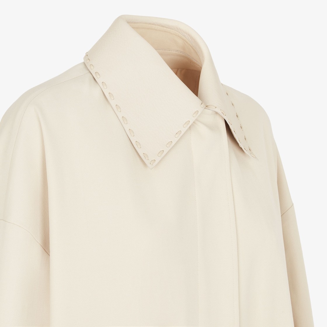 Fendi Shoulder-down Long-sleeved Coat In White