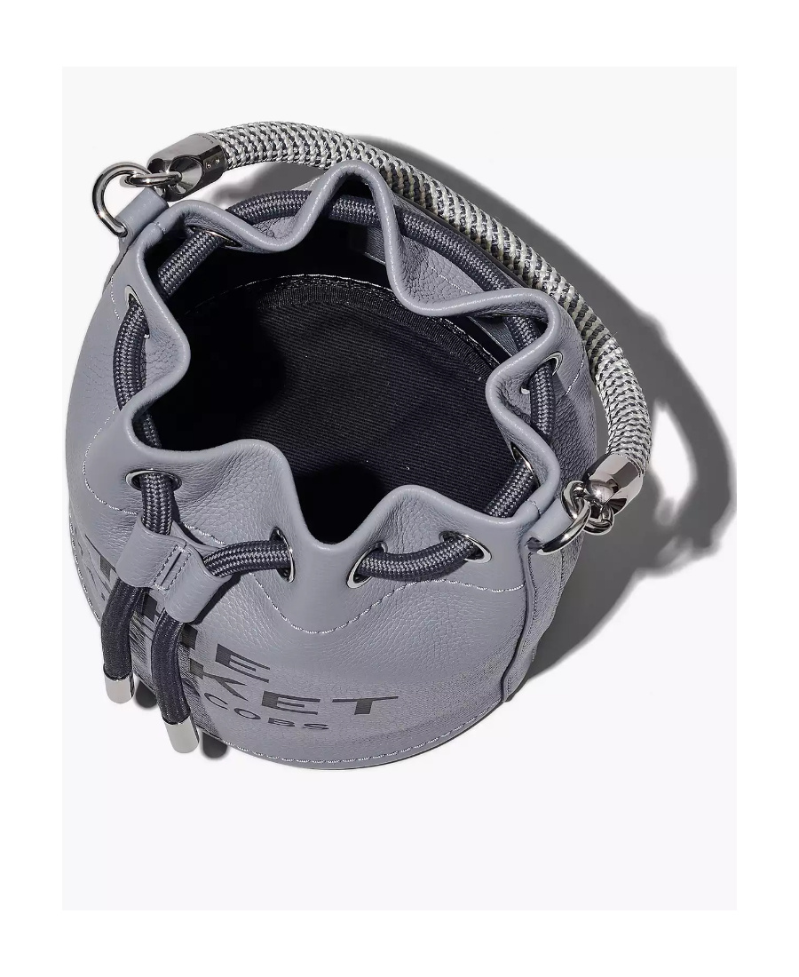 Marc Jacobs The Bucket Bag In Grained Leather In Gray