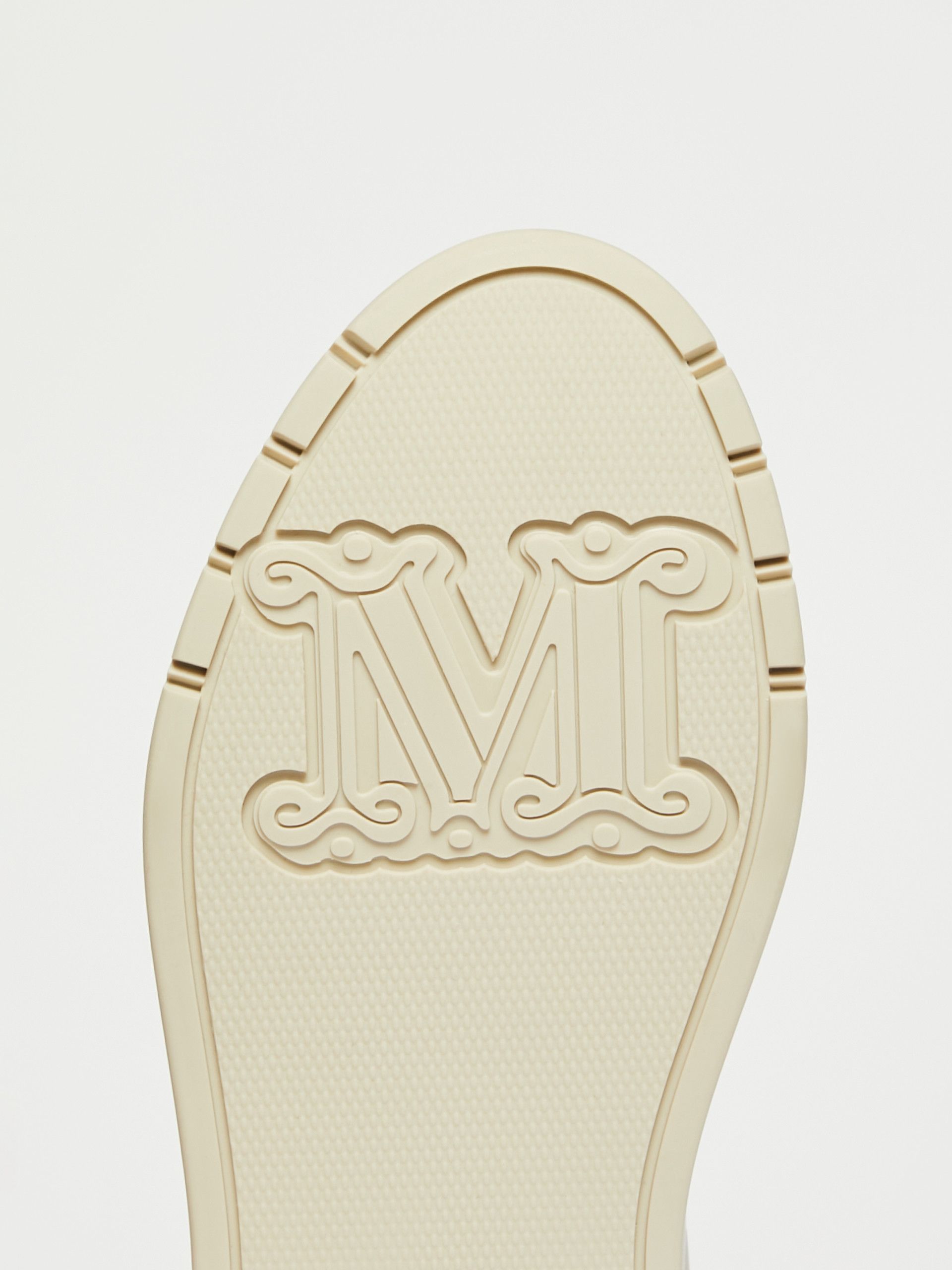 Max Mara Leather Sneakers In Neutral