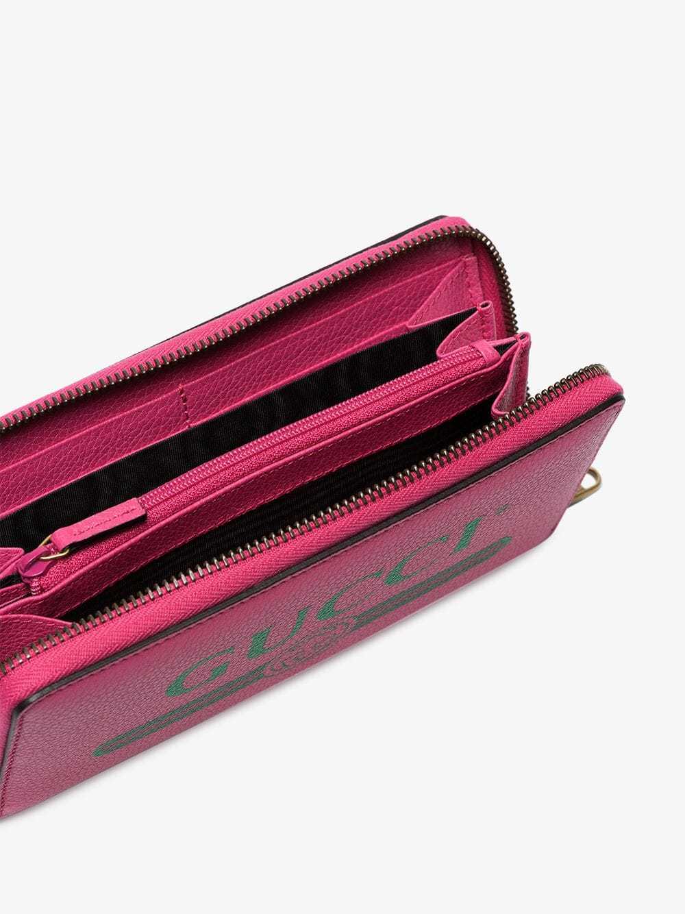 Gucci Logo Printed Zipper Wallet In Pink