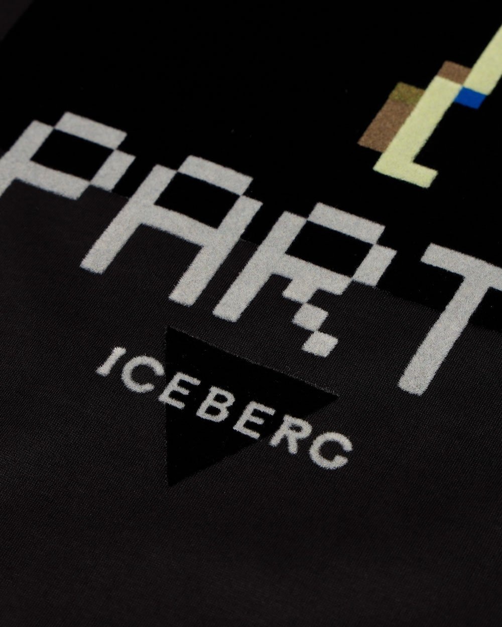 Iceberg T-shirt With Round Neck And Long Sleeves In Black