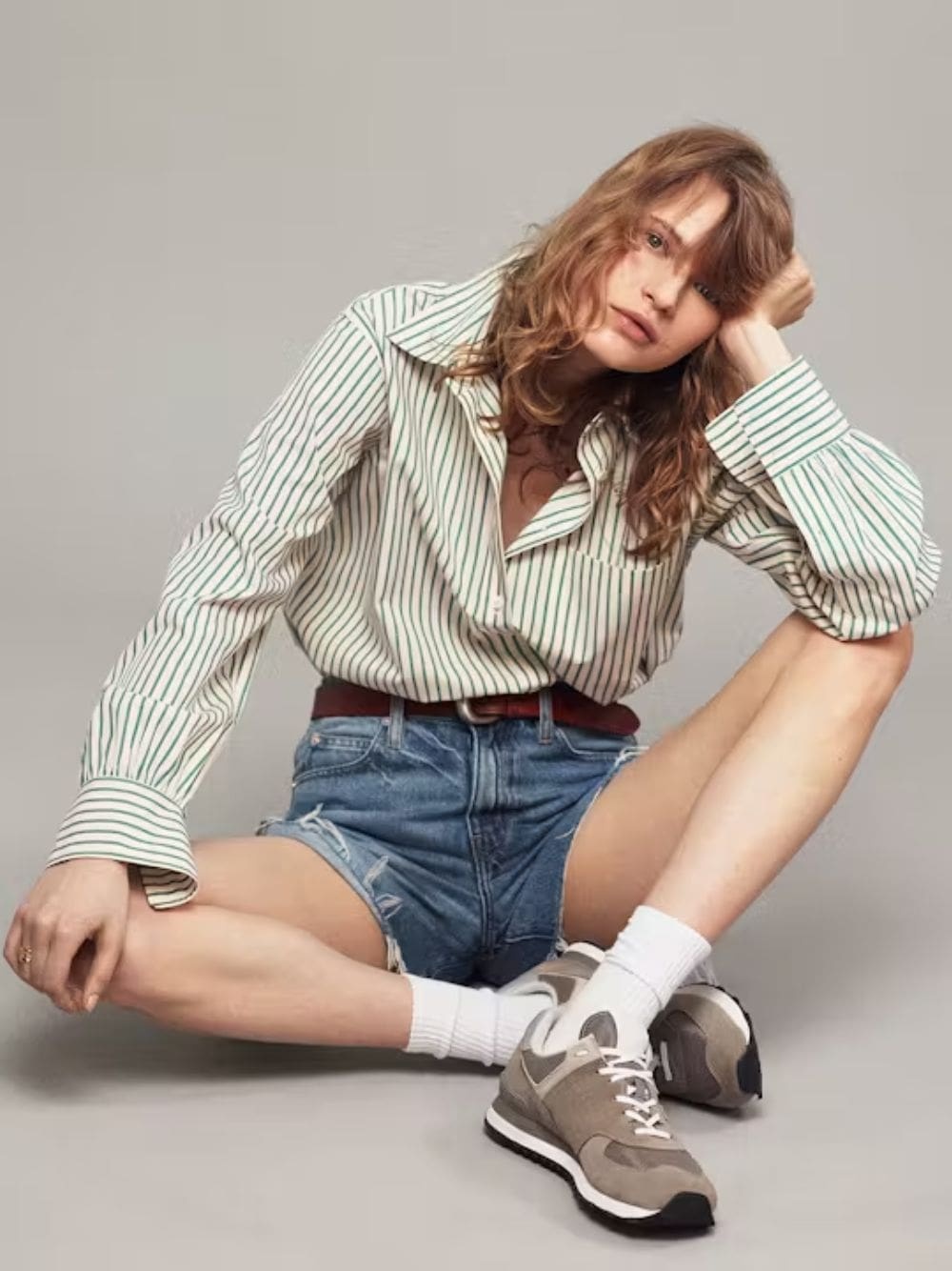 Frame Cutaway Collar Vertical Stripes Shirt In White