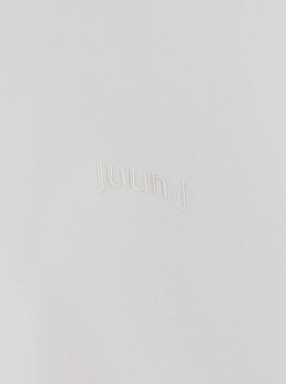 Juunj White T-shirt With Tone-on-tone Logo Embroidered On The Front In White