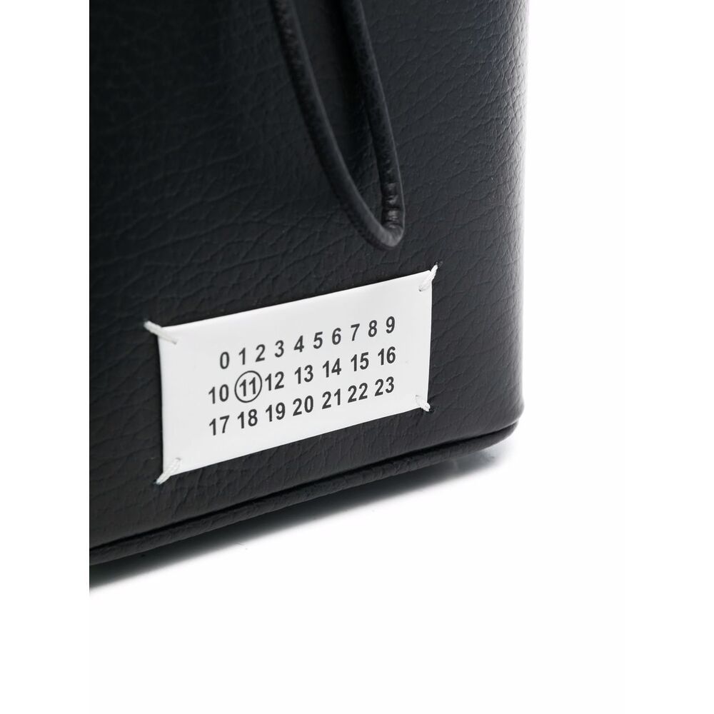 Maison Margiela Borsa A Secchiello 5ac Piccola In Black