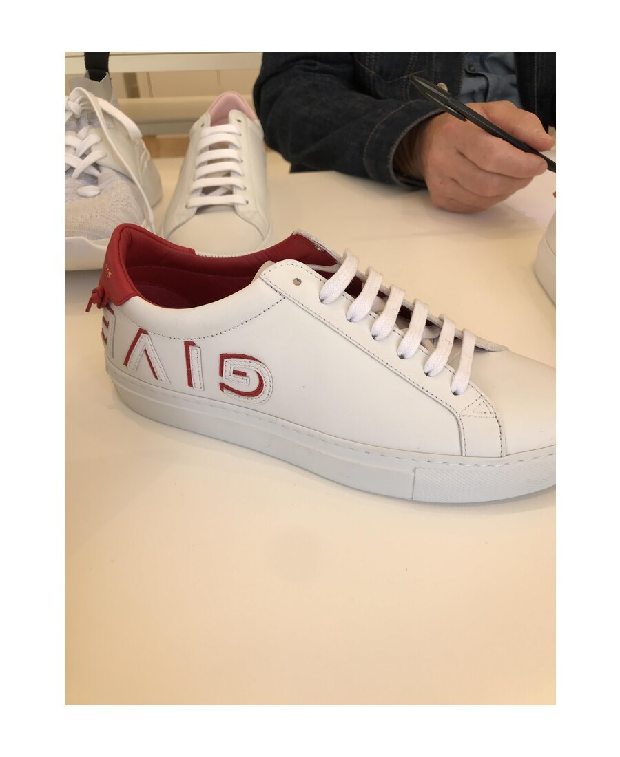 Givenchy Reverse Low-top Sneakers In White