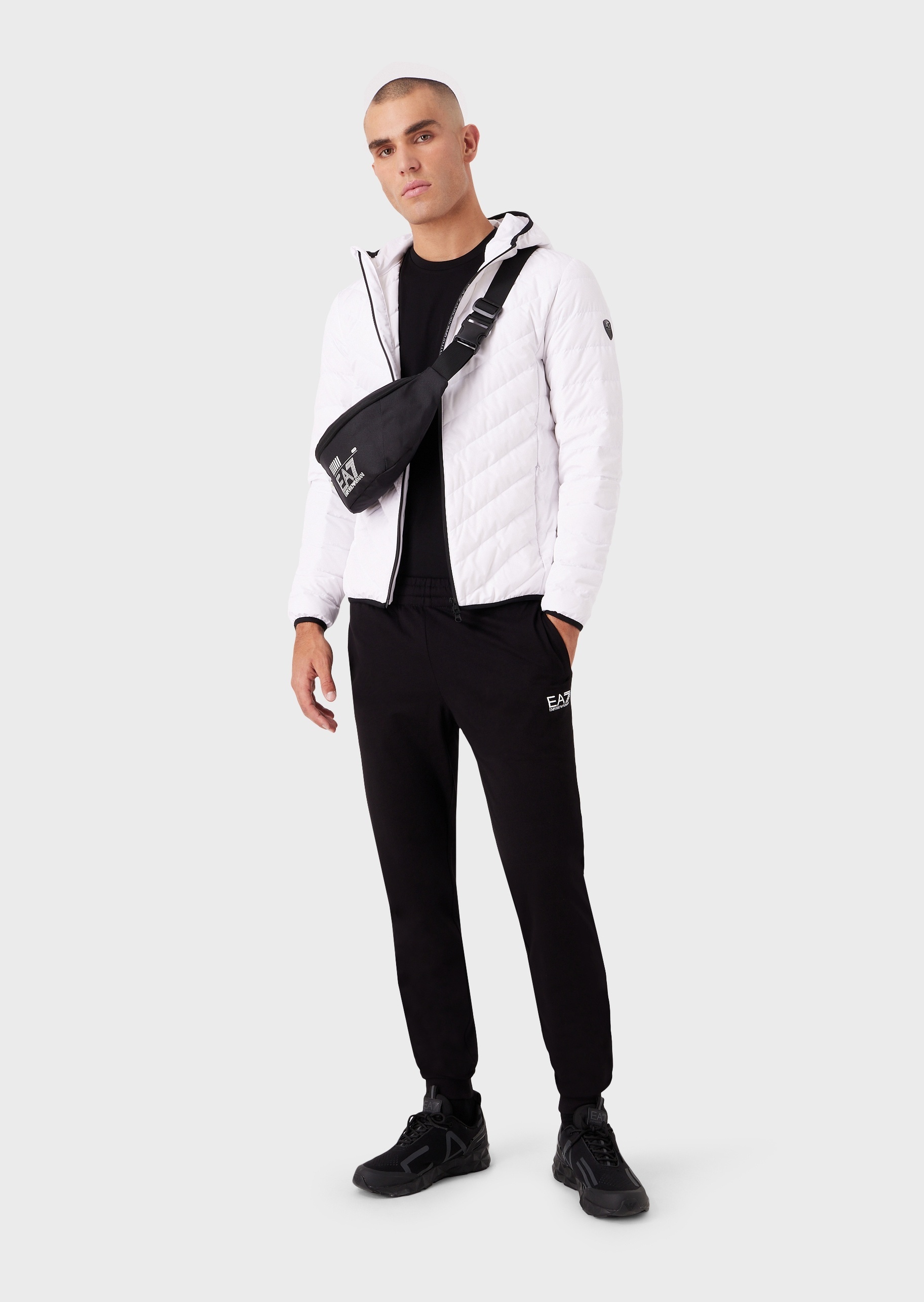 Ea7 Long-sleeved Hooded Down Jacket In White