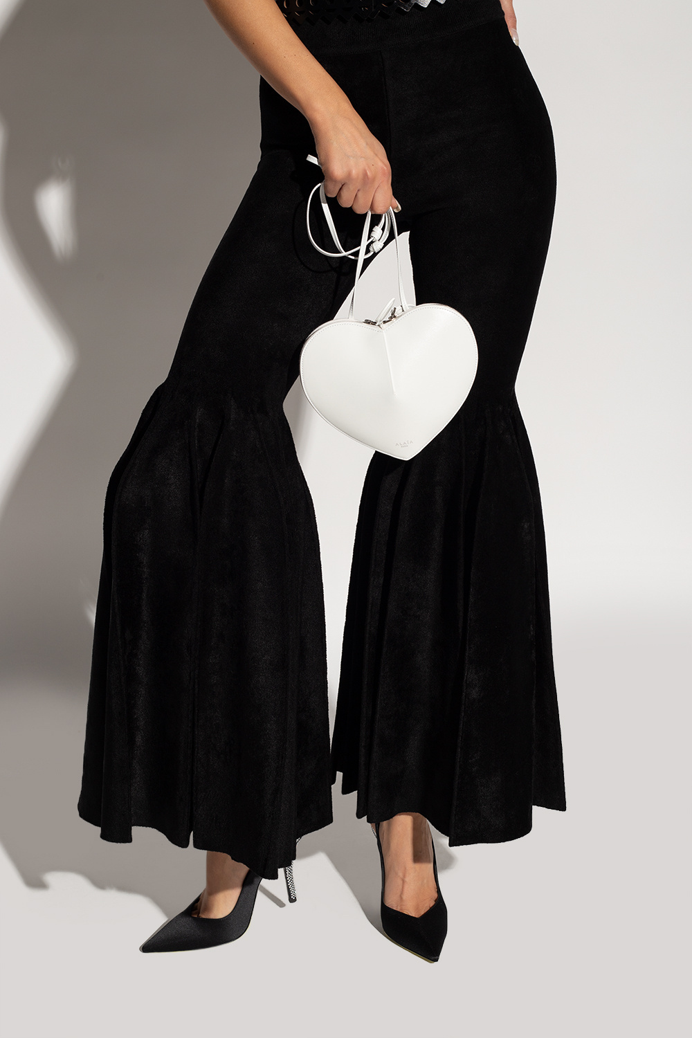 ALAÏA ZIPPERED SHOULDER BAG