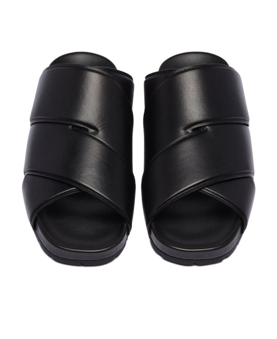 Bottega Veneta Leather Mules Rubber Sole In Black