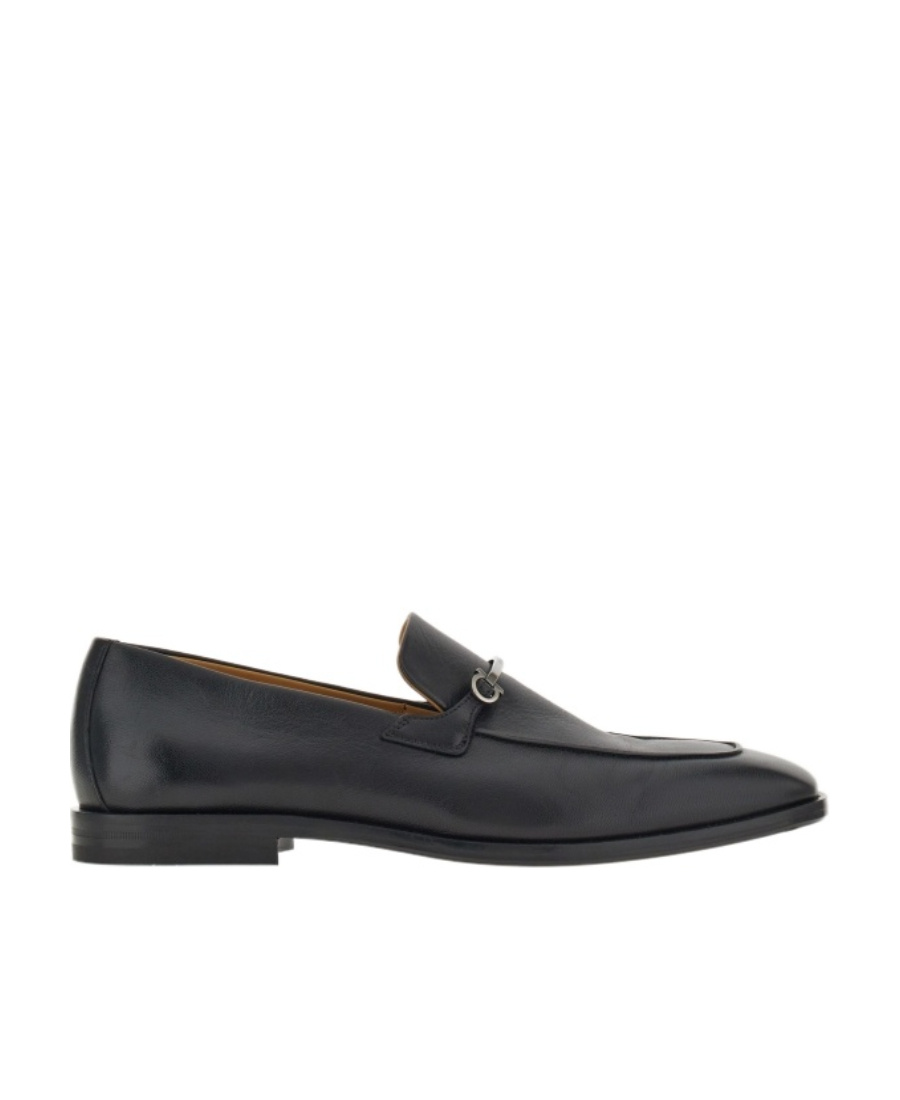 Ferragamo Buckle Detail Leather Sole Round Toe Loafers In Black