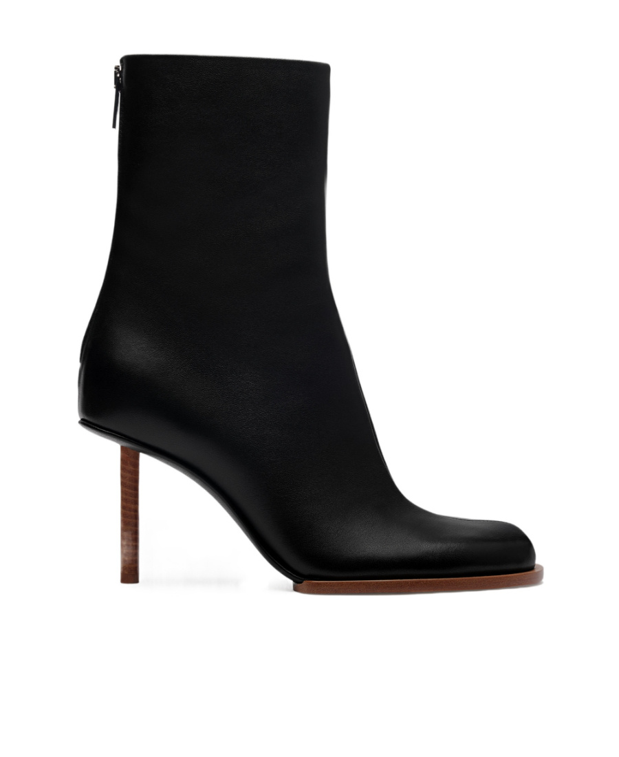 Jacquemus Round Square Ankle Boots In Black