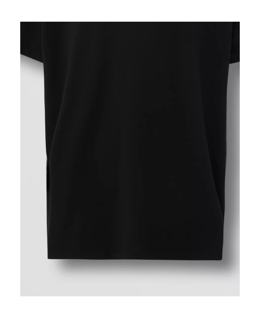 Shop Burberry Logo Print T-shirt In Black