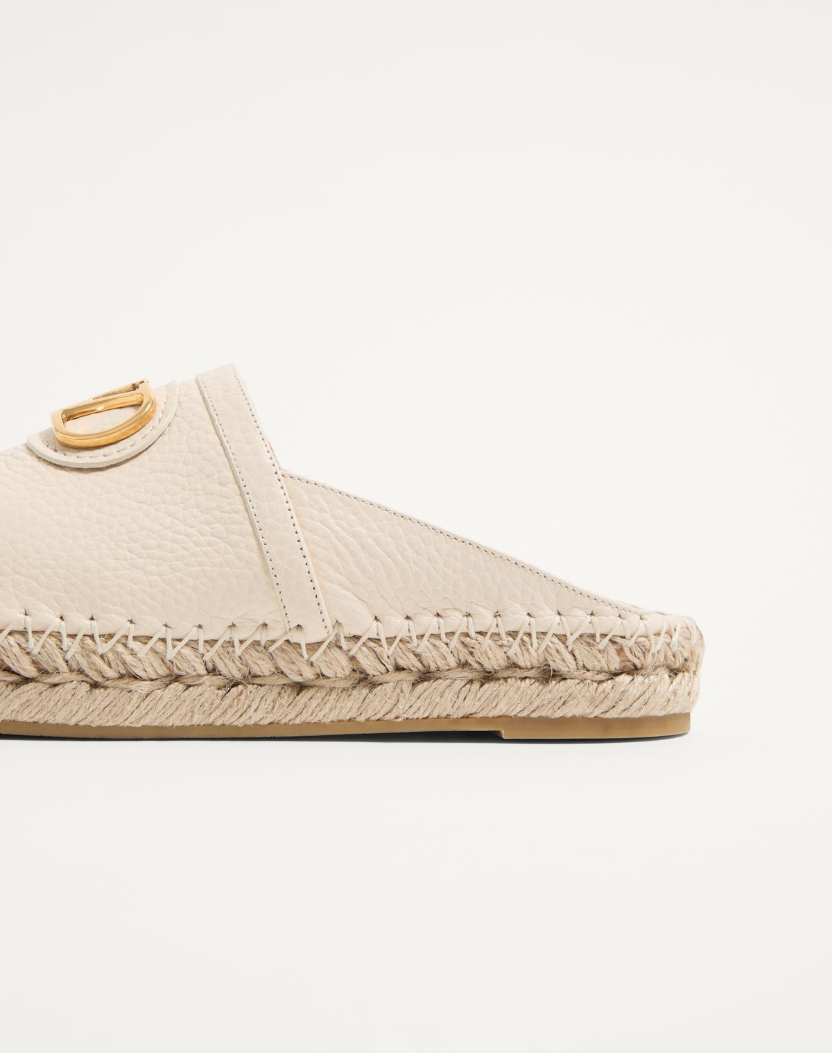 Shop Valentino Vlogo Signature Mule In Grainy Calfskin 25mm In White