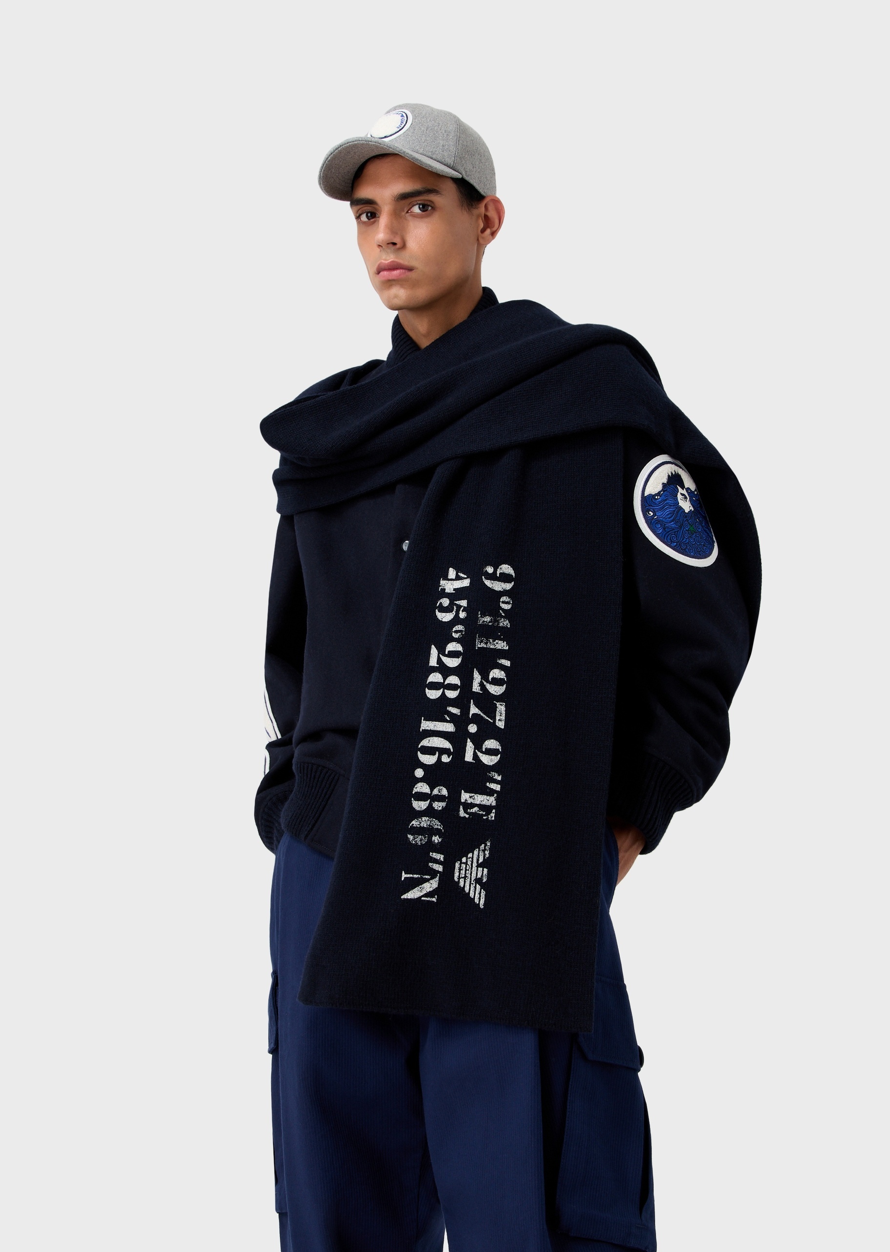 Emporio Armani Logo Wool Scarf In Black