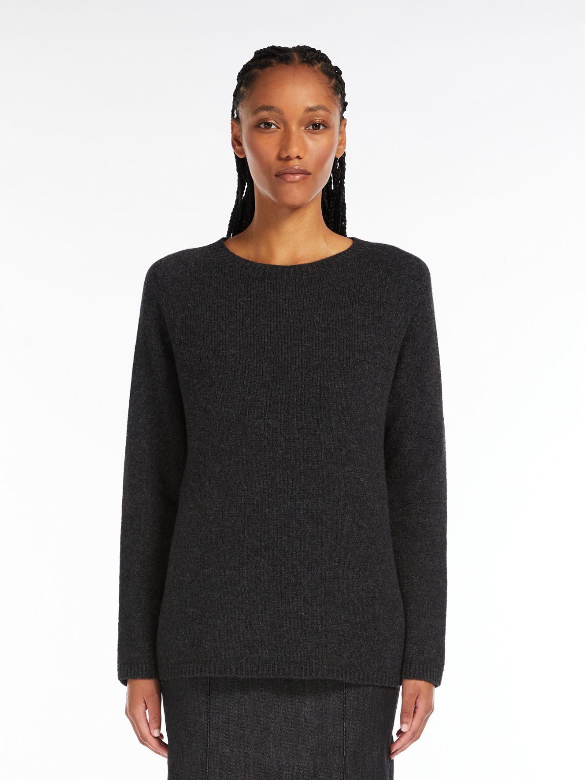 Max Mara Wool And Cashmere Long-sleeved Sweater With Round Neck In Black
