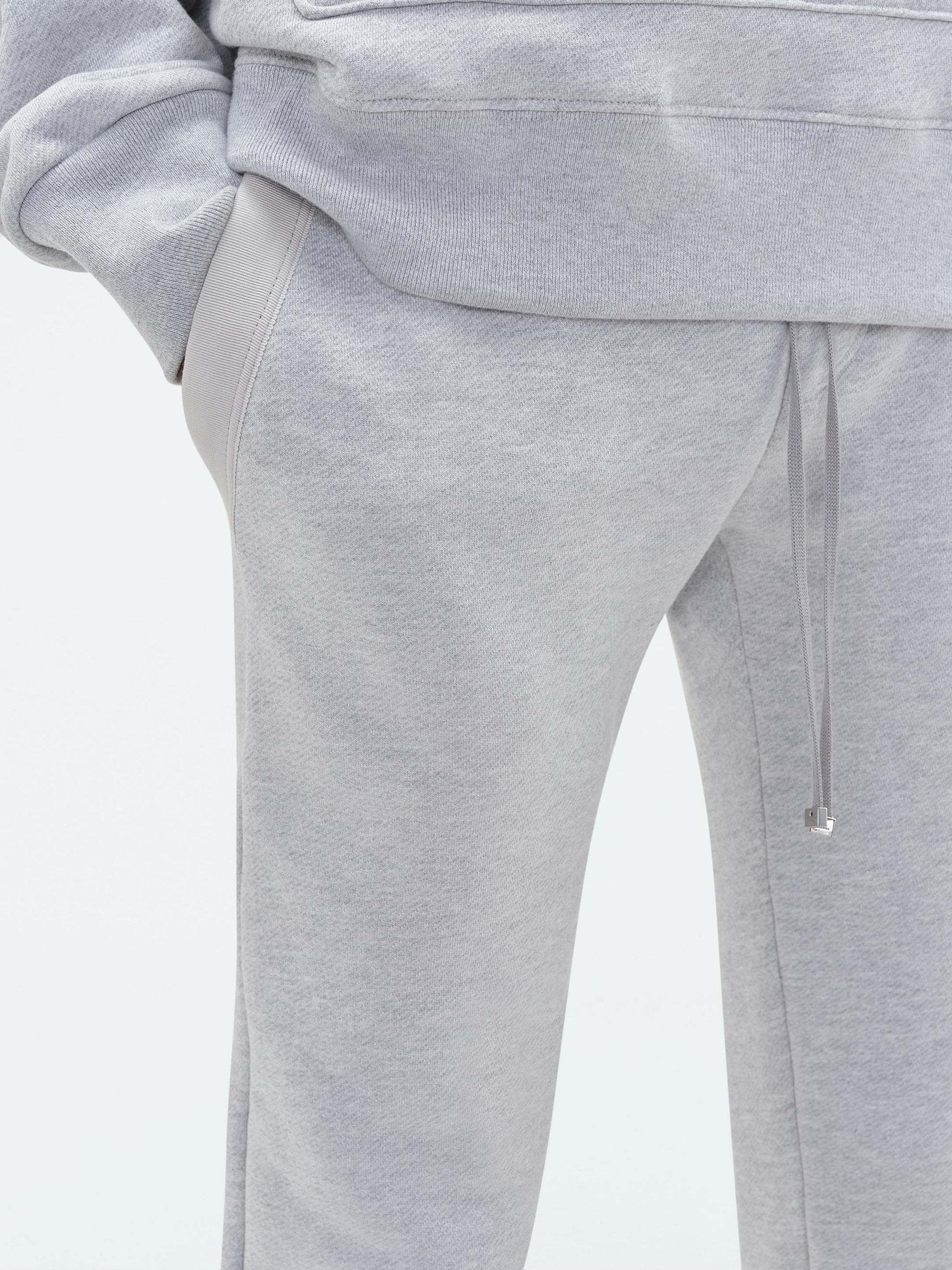 Amiri Logo Embroidered Sweatpants In Gray