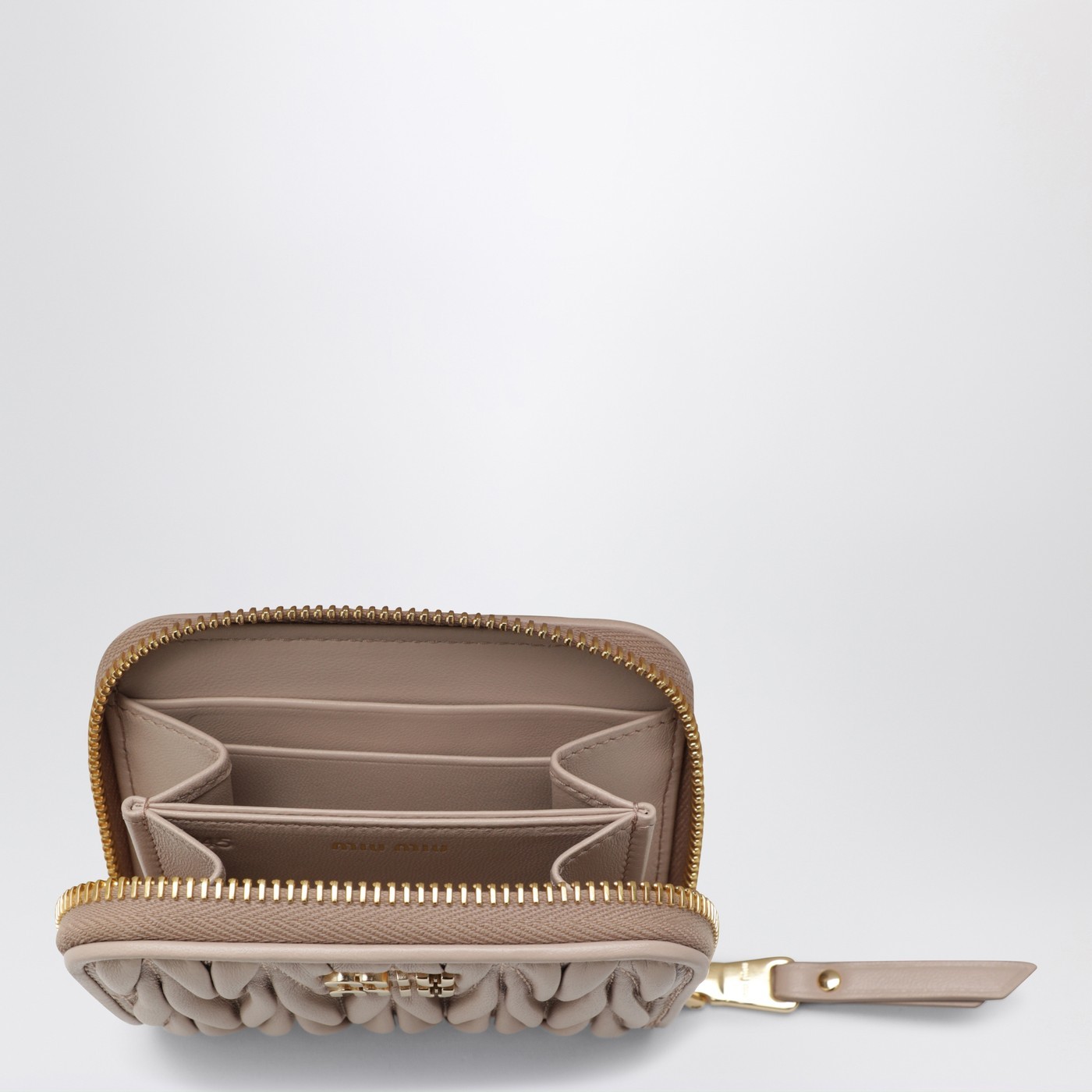 Miu Miu Zipper Wallet In Brown