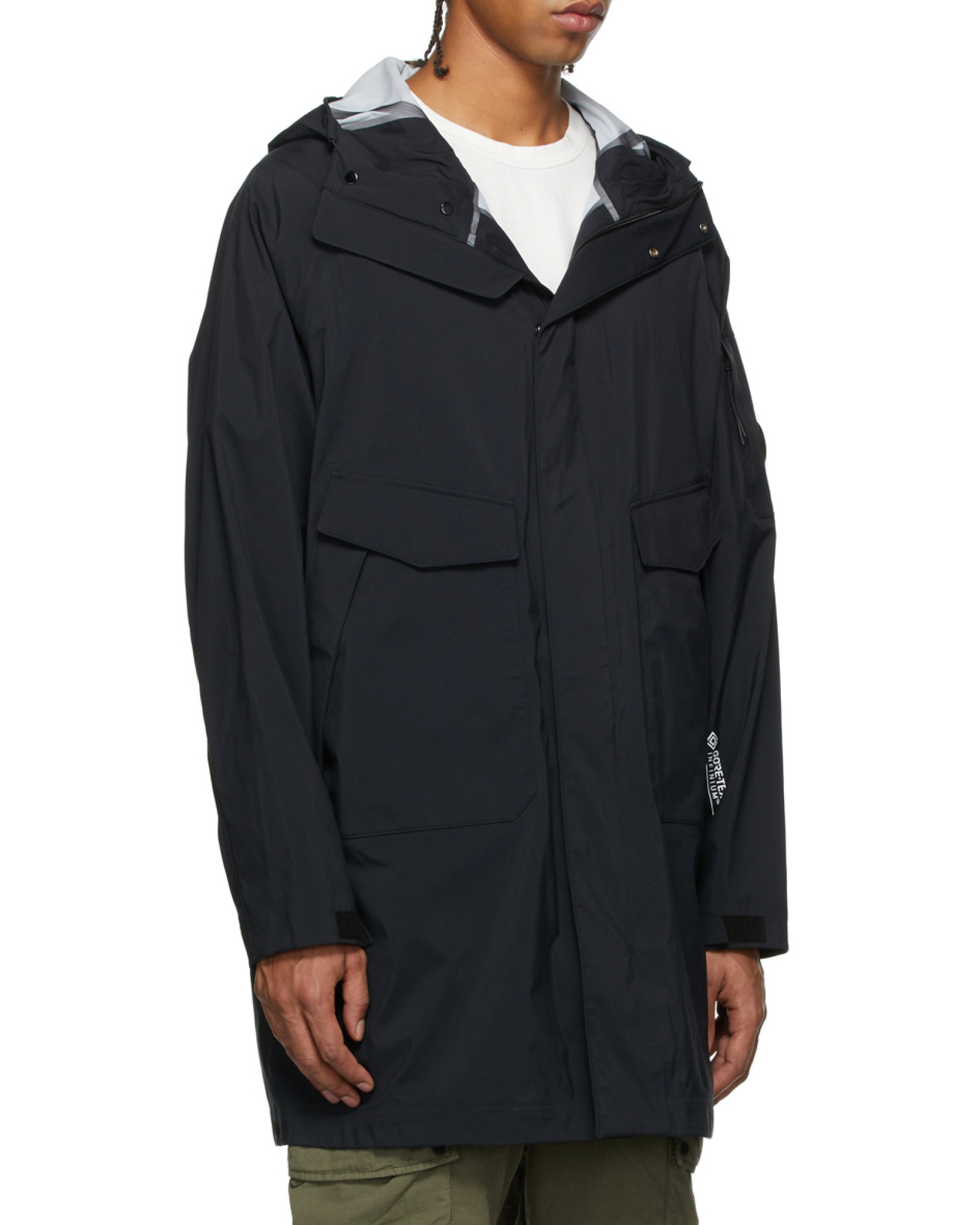 C.p. Company Pocket Detailed Hooded Parka In Black