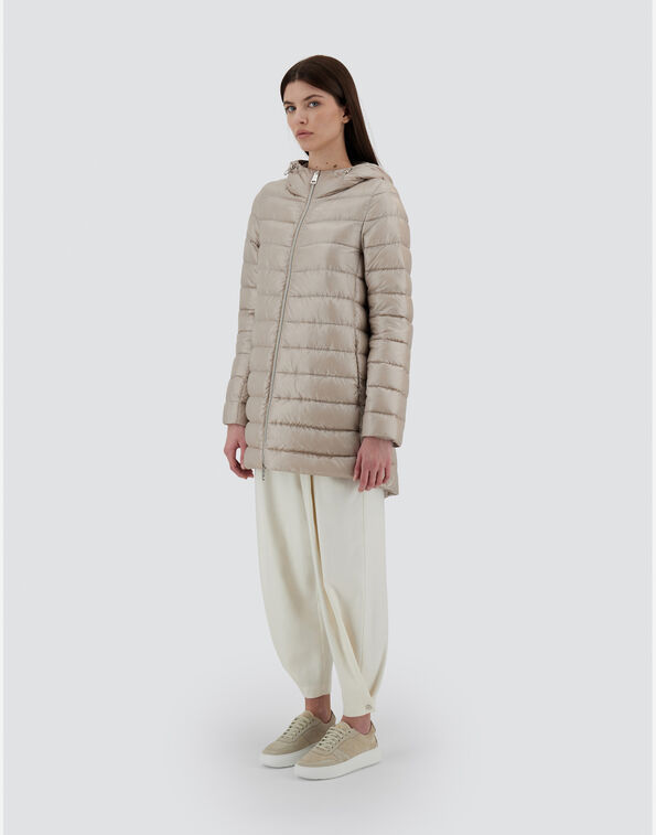 Herno Resort A-shape Jacket In Nylon Ultralight In Nude