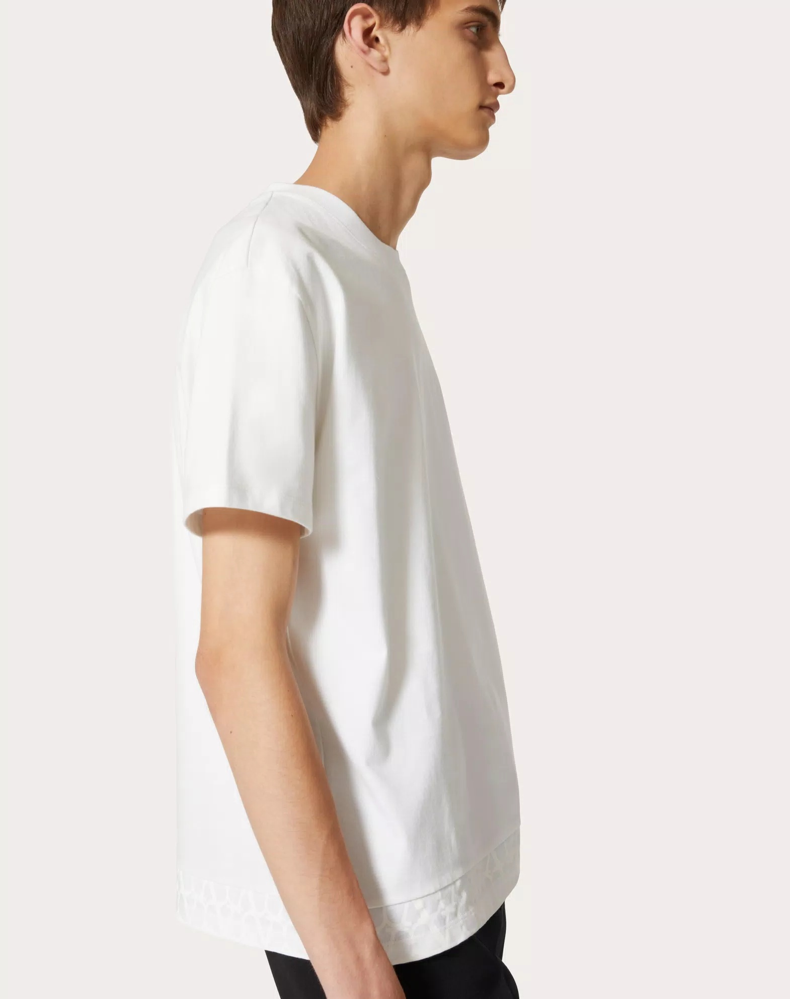 Valentino T Shirt With Toile Iconographe Detail In White